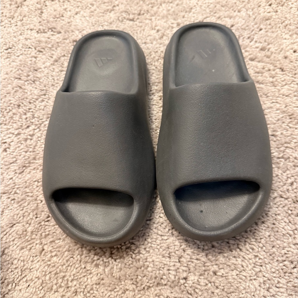 Yeezy Slides